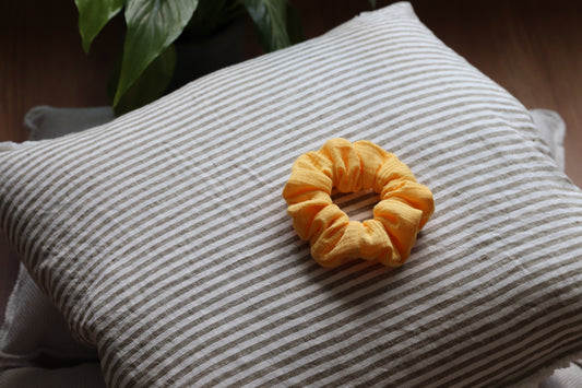 Mini Buttercream Frosting Scrunchie