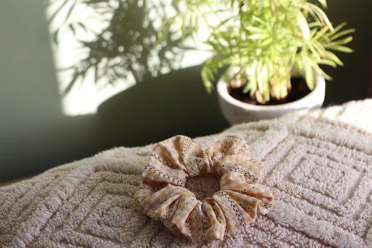 Clovelly Bay Gingham Scrunchie