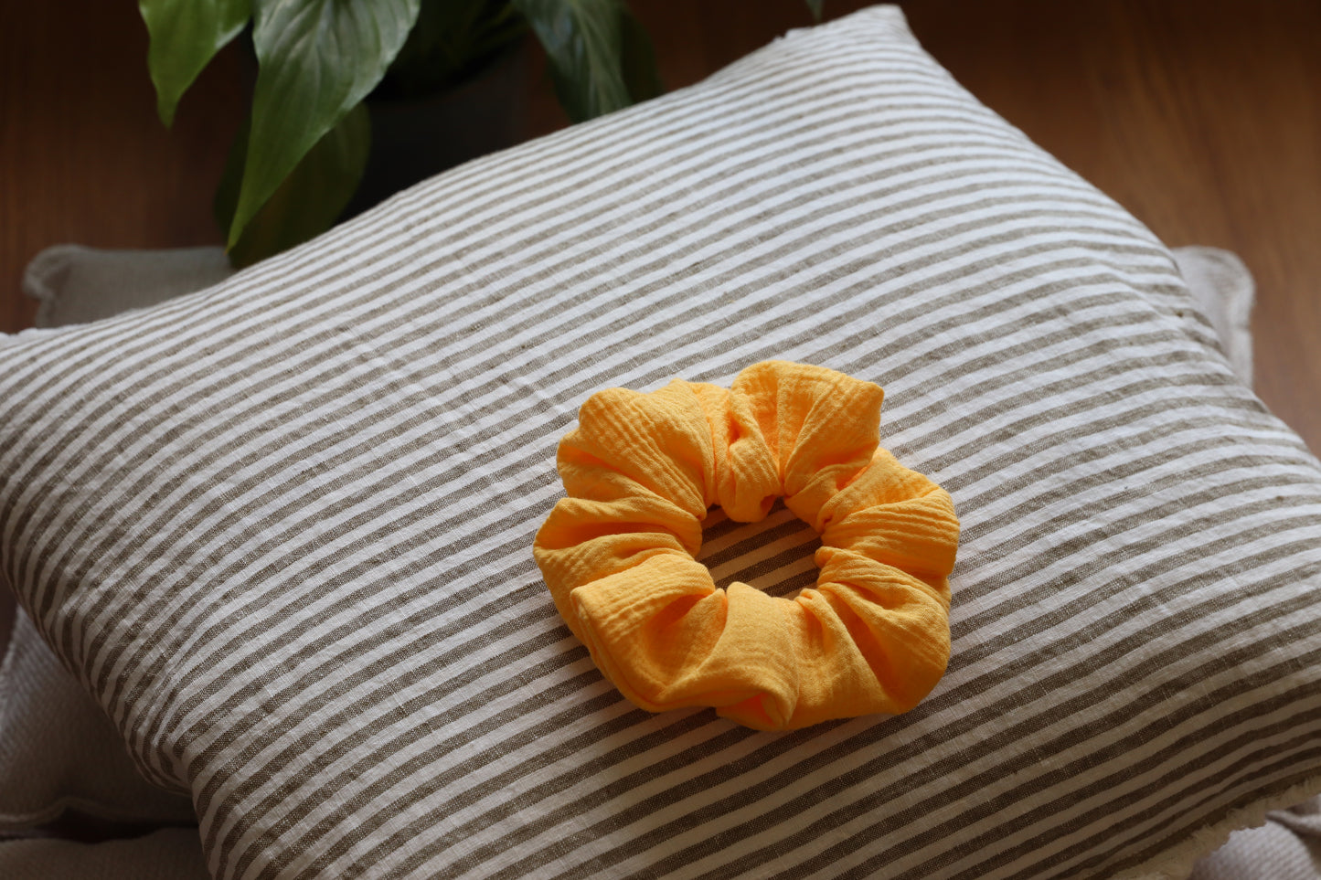 Buttercream Frosting Scrunchie